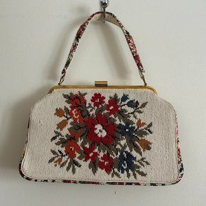 ‘’A night at the opera’’ purse